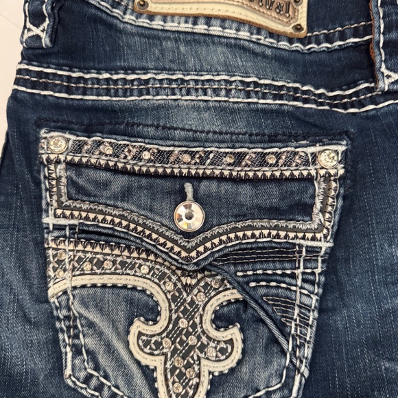 Women’s rock revival jeans like new - Picture 6 of 7